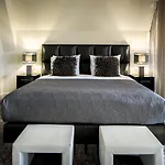 Hotell Luxury