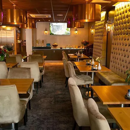 Luxury Szálloda 5*