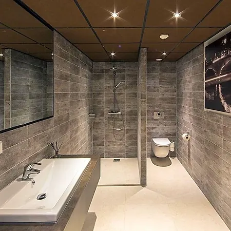 Luxury Hotel 5*