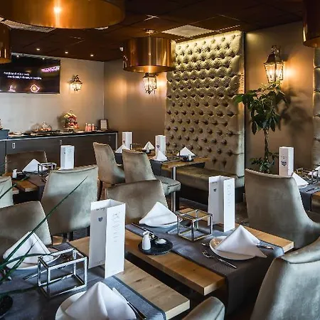 Luxury Szálloda 5*