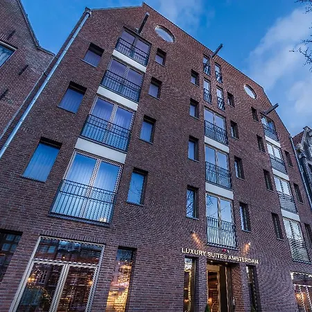 Luxury Szálloda 5*