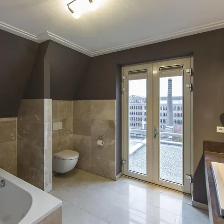 Luxury 5* אמסטרדם