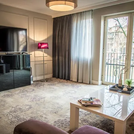 Luxury אמסטרדם